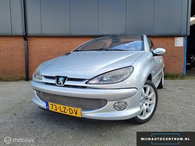 tweedehands Peugeot 206 CC 2.0-16V / NAP / AIRCO / CABRIO