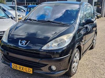 Zwart Gebruikt 2005 Peugeot 1007 MPV | € 1.499 (Eerlijke prijs)