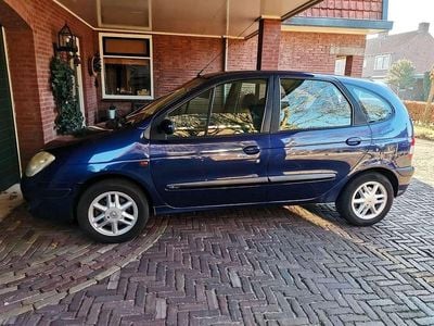 Blauw Gebruikt 2002 Renault Scénic Authentique MPV | € 900 (Iets duurder)