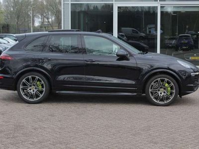 tweedehands Porsche Cayenne 3.0 S E-Hybrid / Trekhaak / Panoramadak / Camera / Luchtveri