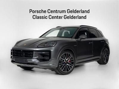 Grijs Occasion 2025 Porsche Cayenne S E-Hybrid SUV | € 169.900