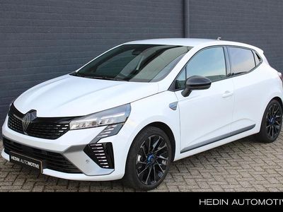 Wit Occasion 2025 Renault Clio V Esprit Alpine Hatchback | € 25.795 (Eerlijke prijs)