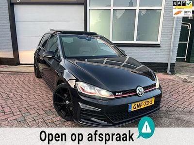 Zwart Gebruikt 2017 VW Golf VII GTI Hatchback | € 21.950 (Eerlijke prijs)