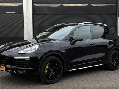 Zwart (metallic) Occasion 2015 Porsche Cayenne SUV | € 25.999 (Eerlijke prijs)