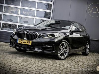 tweedehands BMW 118 1-SERIE i AUT Executive Edition LED VIRTUAL Origineel NL