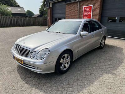 tweedehands Mercedes E320 Avantgarde Youngtimer TOPSTAAT!