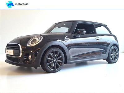 Zwart Gebruikt 2019 Mini Cooper Chili Hatchback | € 16.160 (Eerlijke prijs)