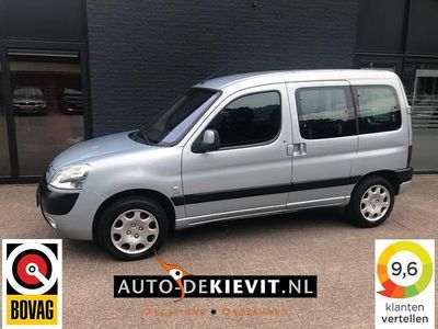 Grijs Gebruikt 2004 Peugeot Partner MPV | € 4.450 (Duur)
