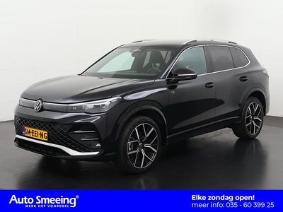 Black pearl (2t2t) Occasion 2024 VW Tiguan R-line SUV | € 43.895 (Goede deal)