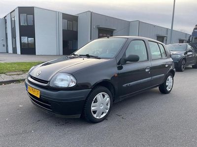 Renault Clio II