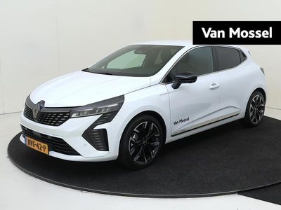 Wit Gebruikt 2025 Renault Clio V Techno Hatchback | € 28.435 (Duur)