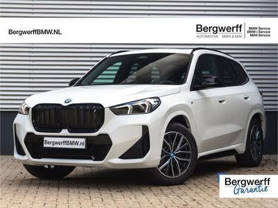 tweedehands BMW iX1 xDrive30 M-Sport - Trekhaak - Pano - Harman Kardon