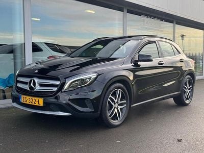 Zwart Gebruikt 2015 Mercedes GLA180 Ambition SUV | € 17.750 (Eerlijke prijs)
