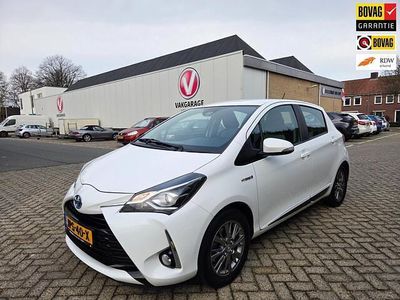 Wit Gebruikt 2017 Toyota Yaris Executive Hatchback | € 15.750 (Eerlijke prijs)