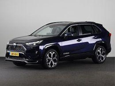 Midnight blue metallic (donker blauw metallic) Occasion 2025 Toyota RAV4 Edition SUV | € 53.400 (Eerlijke prijs)