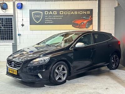 Zwart Gebruikt 2015 Volvo V40 R-Design Hatchback | € 8.250 (Iets duurder)