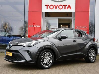 Grijs Occasion 2023 Toyota C-HR Executive SUV | € 27.499 (Eerlijke prijs)