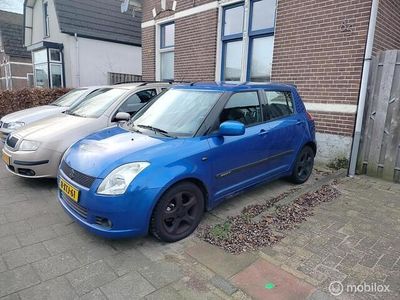 Blauw Occasion 2005 Suzuki Swift Exclusive Hatchback | € 2.750 (Eerlijke prijs)