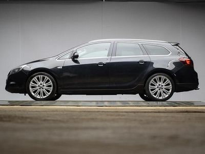 Zwart Occasion 2012 Opel Astra Sport Stationwagen | € 4.945 (Eerlijke prijs)