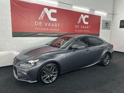 tweedehands Lexus IS300h F Sport Edition - LEER/NAVI/XENON/CAMERA/NAP