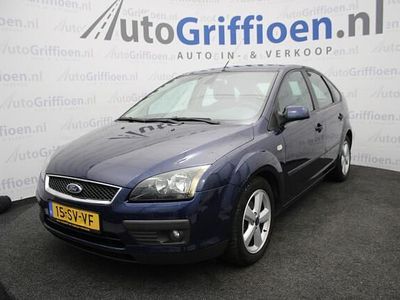 Blauw Gebruikt 2006 Ford Focus Futura Hatchback | € 2.290 (Eerlijke prijs)