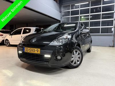 Occasion Renault Clio II Night&Day 89 PK (65 kW) 2011 Zwart Hatchback