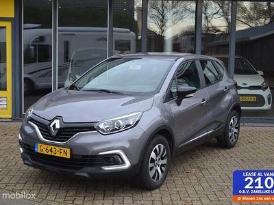 Grijs Gebruikt 2017 Renault Captur Zen SUV | € 12.450 (Eerlijke prijs)