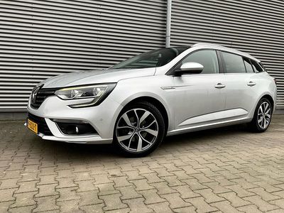 Grijs Occasion 2017 Renault Mégane GrandTour Bose Edition Stationwagen | € 13.750 (Eerlijke prijs)