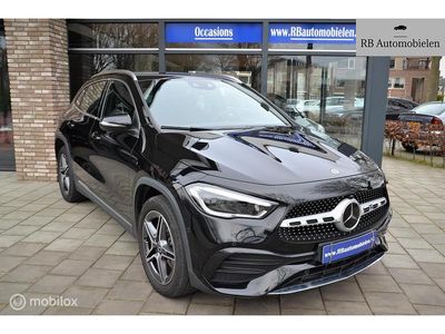Zwart Occasion 2020 Mercedes GLA250 AMG line SUV | € 38.250 (Duur)