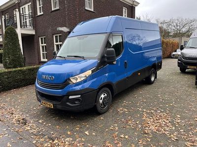 Blauw Gebruikt 2018 Iveco Daily Van | € 8.650