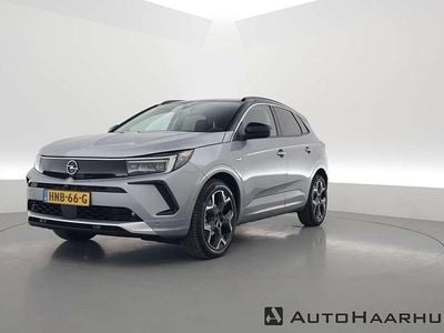 Grijs Gebruikt 2024 Opel Grandland X Ultimate SUV | € 26.900 (Goede deal)