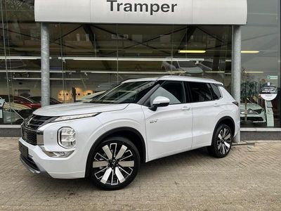 Wit (metallic) Nieuw 2025 Mitsubishi Outlander P-HEV Instyle SUV | € 58.390 (Iets duurder)