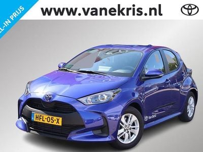 Blauw Occasion 2025 Toyota Yaris Hybrid Comfort Hatchback | € 24.999 (Eerlijke prijs)