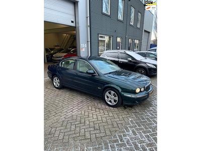 Groen Occasion 2002 Jaguar X-type Executive Sedan | € 3.950 (Duur)