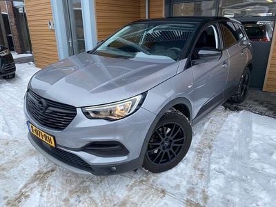 Grijs Occasion 2019 Opel Grandland X Innovation SUV | € 16.950 (Eerlijke prijs)