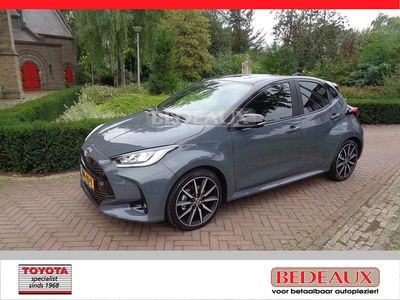 Grijs Gebruikt 2025 Toyota Yaris Sport Hatchback | € 31.450 (Duur)