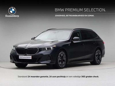 Zwart Occasion 2025 BMW 530e M Sport Stationwagen | € 67.950 (Iets duurder)