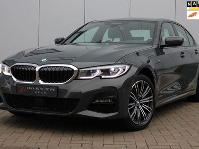 BMW 330e