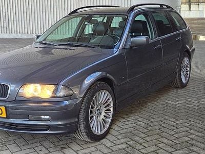 Grijs Occasion 2001 BMW 320 Executive Stationwagen | € 2.450 (Super prijs)