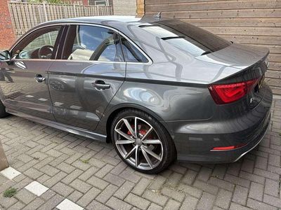 Grijs Occasion 2016 Audi A3 S-Line Sedan | € 16.250 (Eerlijke prijs)