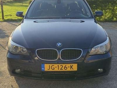 BMW 525