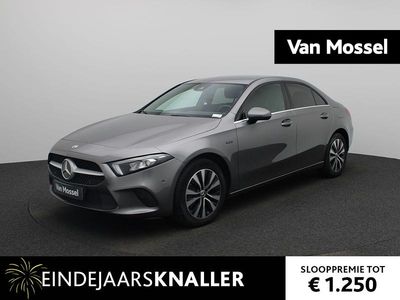 Grijs Gebruikt 2020 Mercedes A250 Business Sedan | € 22.900 (Goede deal)