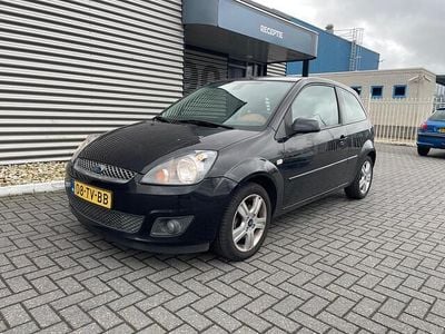 Occasion Ford Fiesta Futura 69 PK (50 kW) 2007 Zwart Hatchback