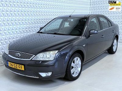 tweedehands Ford Mondeo 1.8-16V Platinum Stoelverwarming + Navigatie + Cruise control