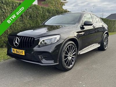 Zwart (metallic) Gebruikt 2017 Mercedes GLC250 AMG Coupé | € 28.900 (Goede deal)