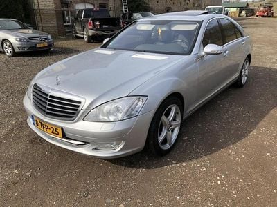 Grijs (metallic) Gebruikt 2006 Mercedes S500 Prestige Sedan | € 19.995 (Duur)