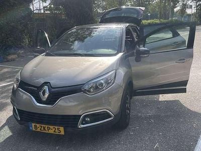 Bruin Gebruikt 2013 Renault Captur Dynamique SUV | € 10.000 (Duur)