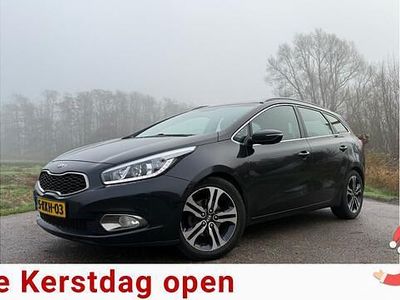 Zwart (metallic) Gebruikt 2013 Kia Ceed Sportswagon Stationwagen | € 3.888