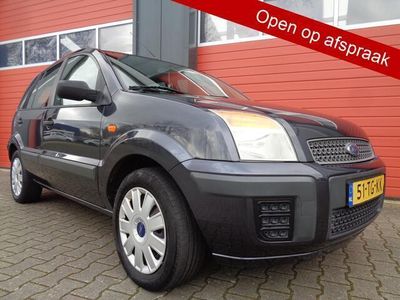 tweedehands Ford Fusion 1.4-16V Champion 81PK Airco Trekhaak Hoog Zitter NL-Auto