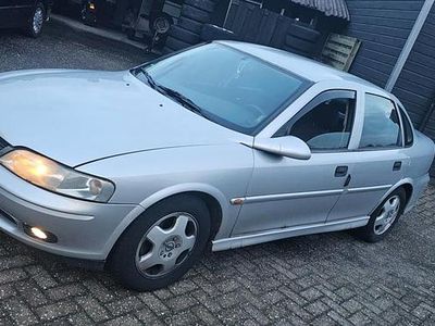 Grijs Occasion 2000 Opel Vectra Business Edition Sedan | € 1.450